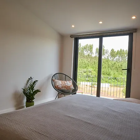 Sky House By Everkind 度假居 Bicas